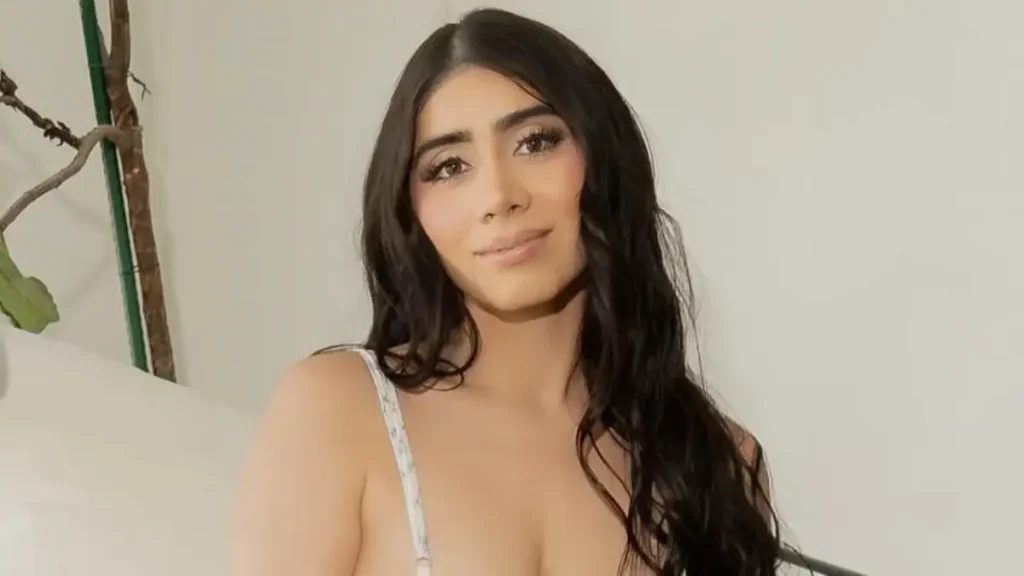 Violet Myers Net Worth